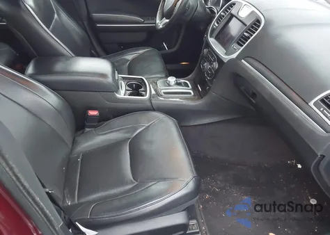 2018 Chrysler 300 Limited из США, поврежденный, VIN 2C3CCAEG0JH244040